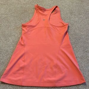 Lululemon M tank